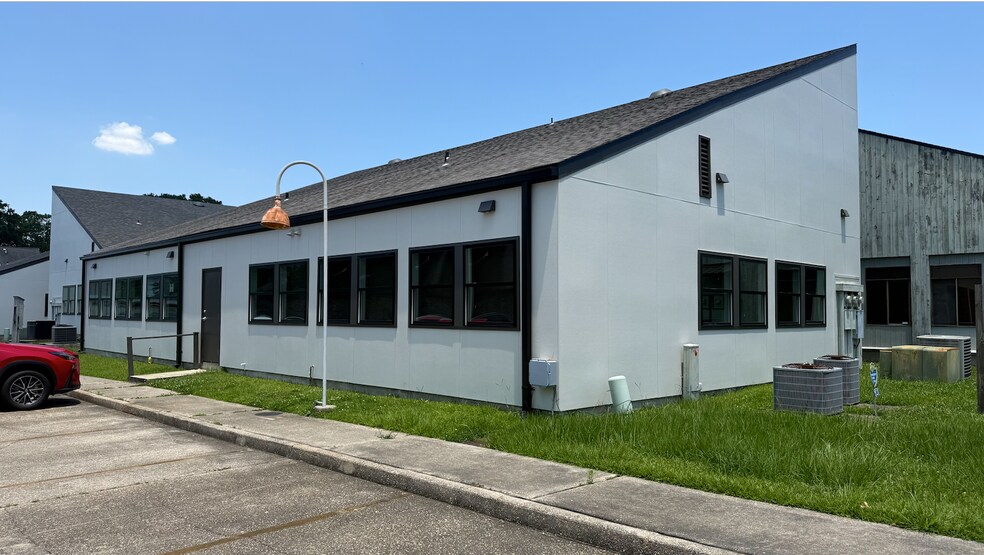 Primary Photo Of 2223 Quail Run, Baton Rouge Medical For Lease