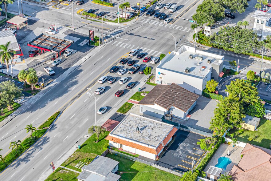 More Photos Of 9930 Bird Rd, Miami Office For Lease