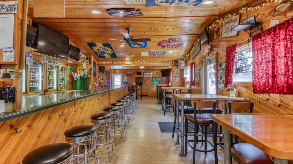 More Photos Of 8114 35th St, Colfax Restaurant For Sale