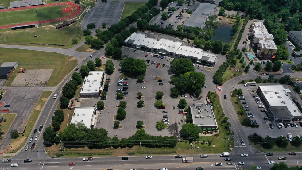 More Photos Of 161 S Aiken Ln, Aiken Unknown For Lease