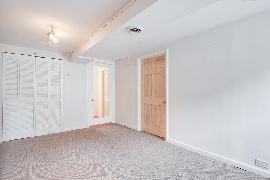 More Photos Of 1804 T St NW, Washington Office For Lease