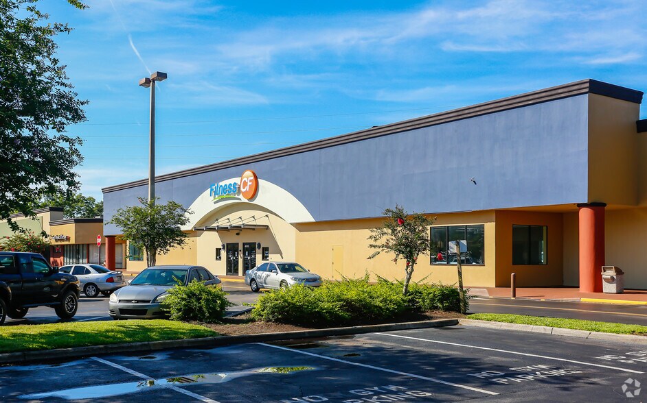 More Photos Of 4041-4077 13th St, Saint Cloud General Retail For Lease