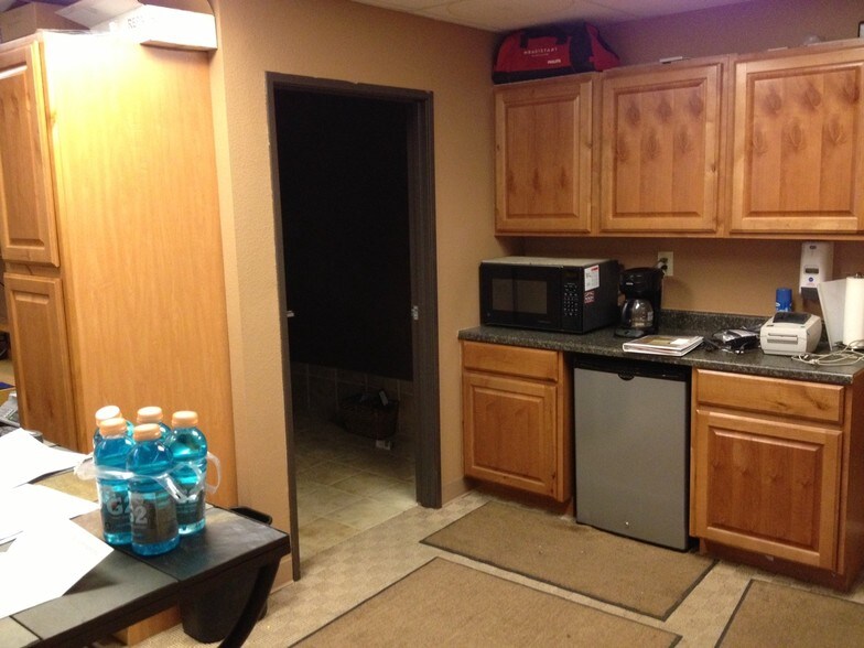 More Photos Of 14883 E Hinsdale Ave, Centennial Manufacturing For Sale