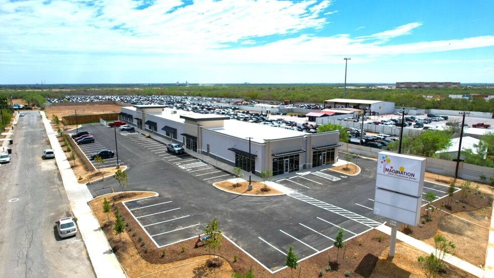 More Photos Of 1430 Sava, San Antonio Storefront For Lease