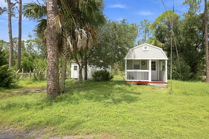 More Photos Of 8146 Tropicaire Blvd, North Port Specialty For Sale