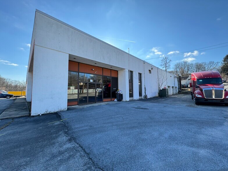 More Photos Of 770 W Lincoln Hwy, Coatesville Warehouse For Lease