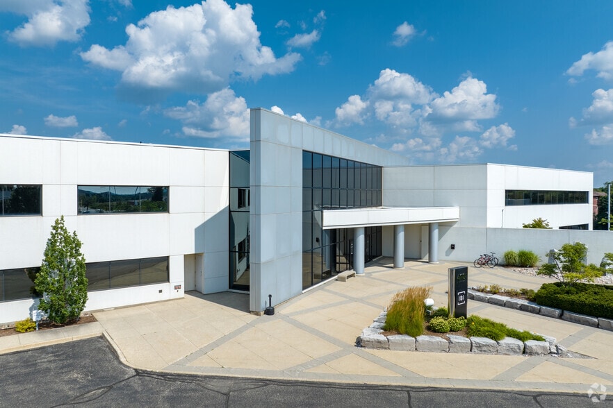More Photos Of , Waterloo Office For Sale