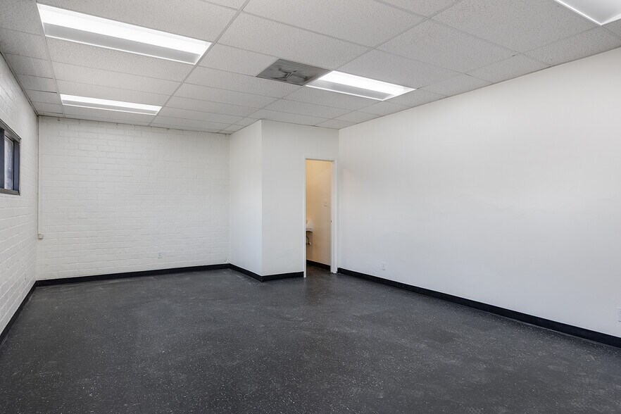 More Photos Of 12300 Denholm Dr, El Monte Warehouse For Sale