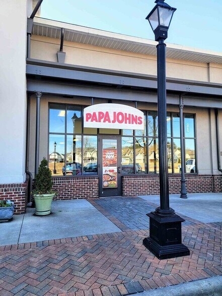 More Photos Of 506 Mercantile Pl, Fort Mill Storefront Retail Office For Lease