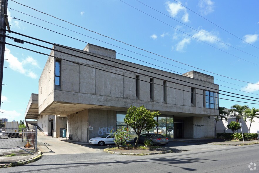 More Photos Of 917 Kokea St, Honolulu Office For Lease