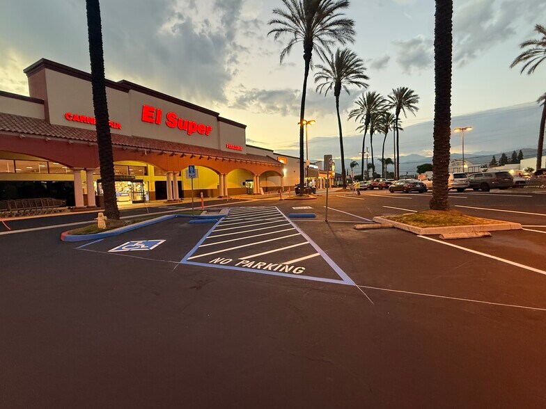 More Photos Of 1405-1453 N Azusa Ave, Covina Unknown For Lease
