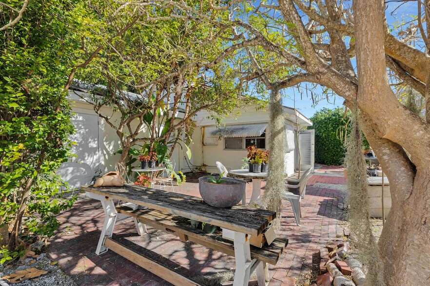 More Photos Of 27001 Overseas Hwy, Cudjoe Key Garden Center For Sale