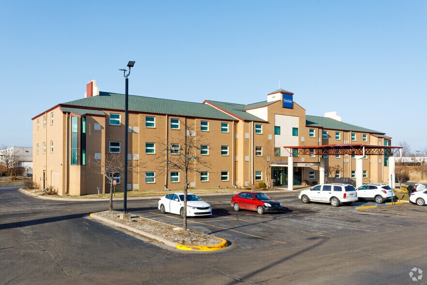 Primary Photo Of 9095 Wickham Rd, Romulus Hospitality For Sale