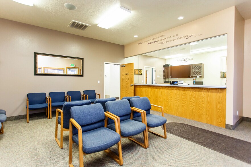 More Photos Of 1263 Bennett Ave, Burley Medical For Lease