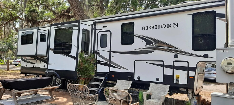 More Photos Of , Spring Hill Unknown For Sale