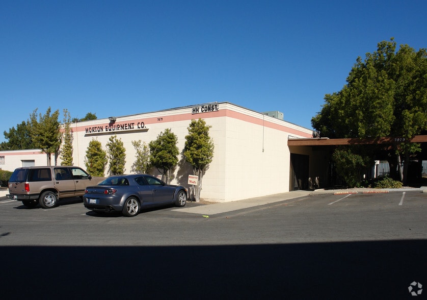 More Photos Of 7075 Mission Gorge Rd, San Diego Unknown For Lease