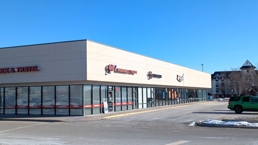 More Photos Of 2103-2109 N Veterans Pky, Bloomington Unknown For Lease