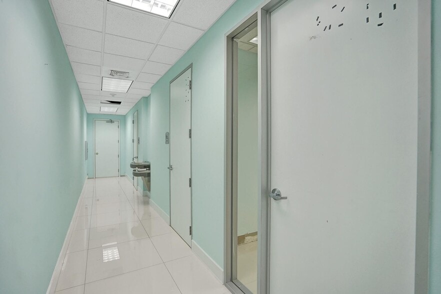 More Photos Of 15620 SW 29th St, Miramar Medical For Sale