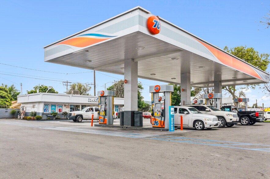More Photos Of 790 W Holt Ave, Pomona Service Station For Sale