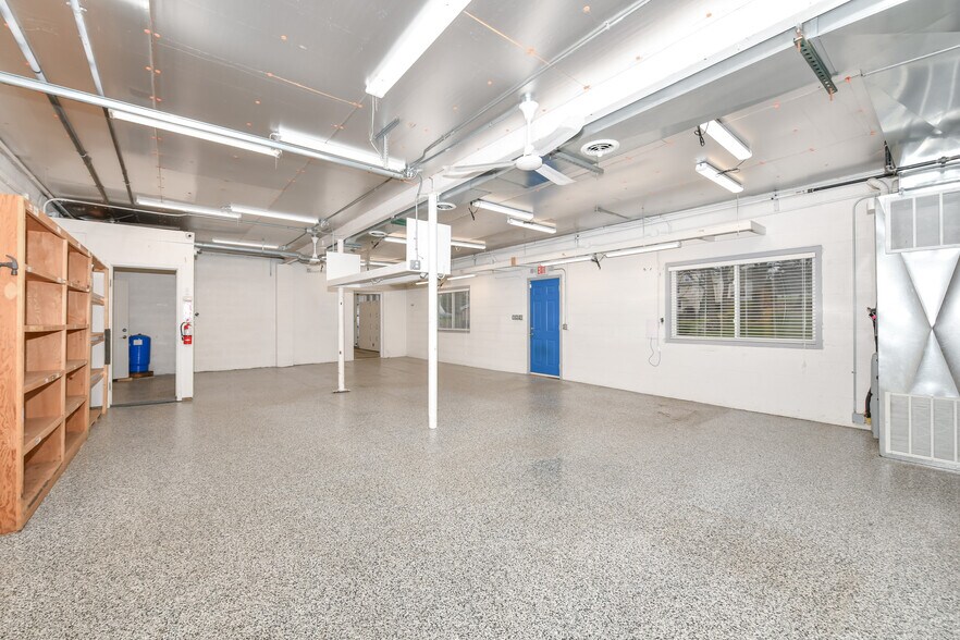 More Photos Of 108 N Front St, Burlington Specialty For Sale