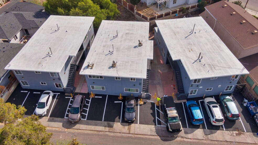 More Photos Of 2959-2981 54th St, San Diego Apartments For Sale