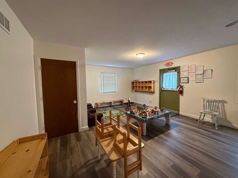 More Photos Of 942 E 3rd St, Monroe Schools For Sale