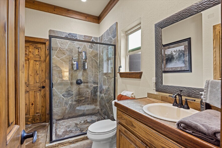 More Photos Of 1904 Floyd Rd, Weatherford Specialty For Sale