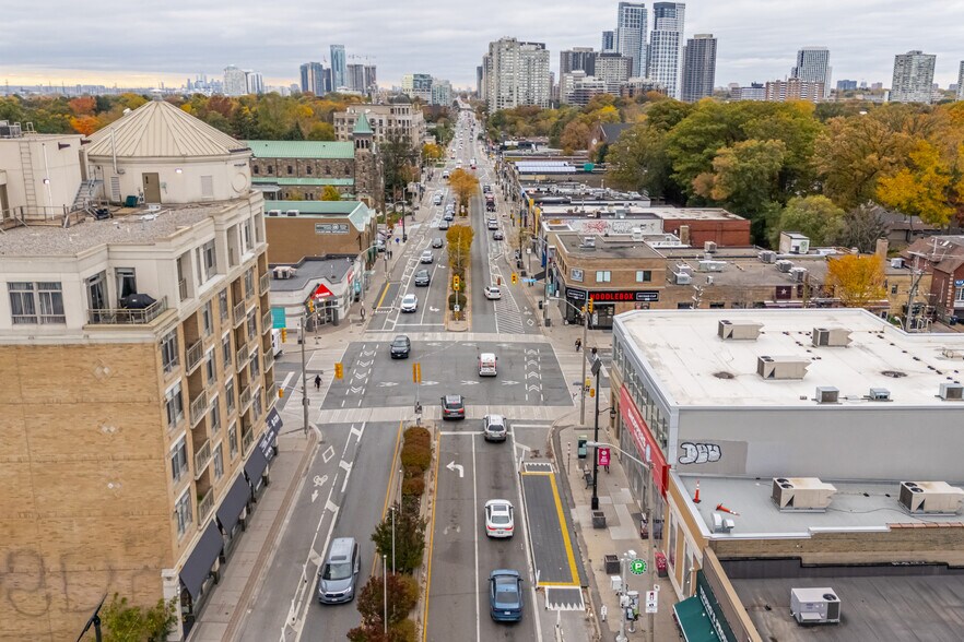 More Photos Of 3000 Bloor St W, Toronto Storefront For Sale