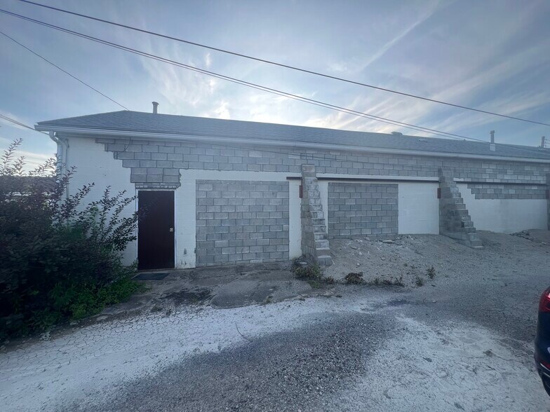 More Photos Of 1205 Spring St, Latrobe Unknown For Lease