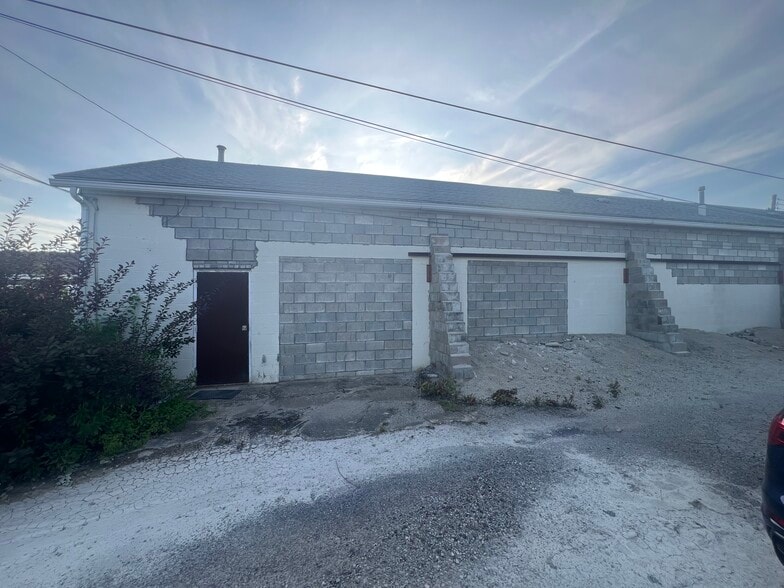 More Photos Of , Latrobe Unknown For Sale