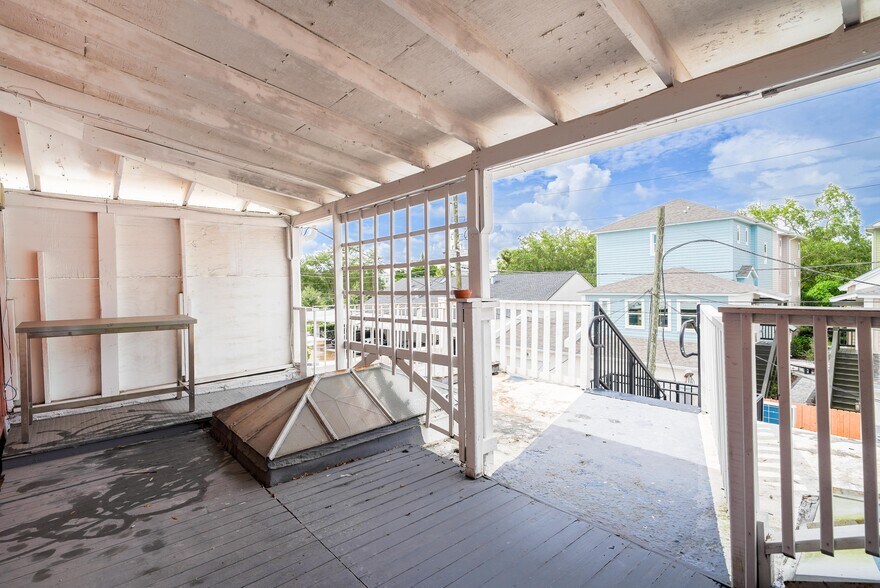 More Photos Of 2529 Central Ave, Saint Petersburg Coworking Space
