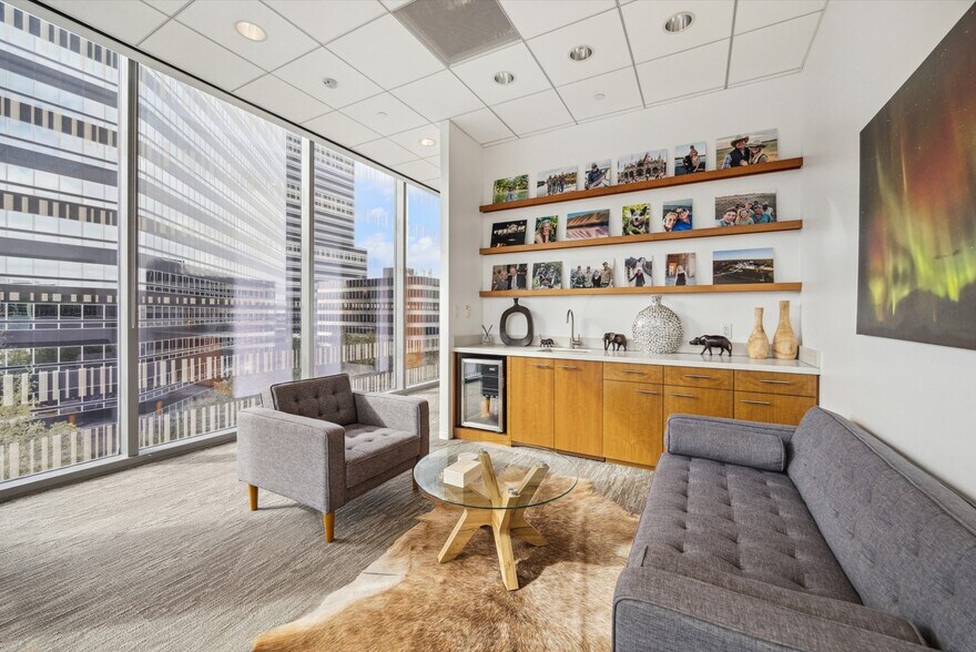 More Photos Of 1800 Post Oak Blvd, Houston Office For Lease