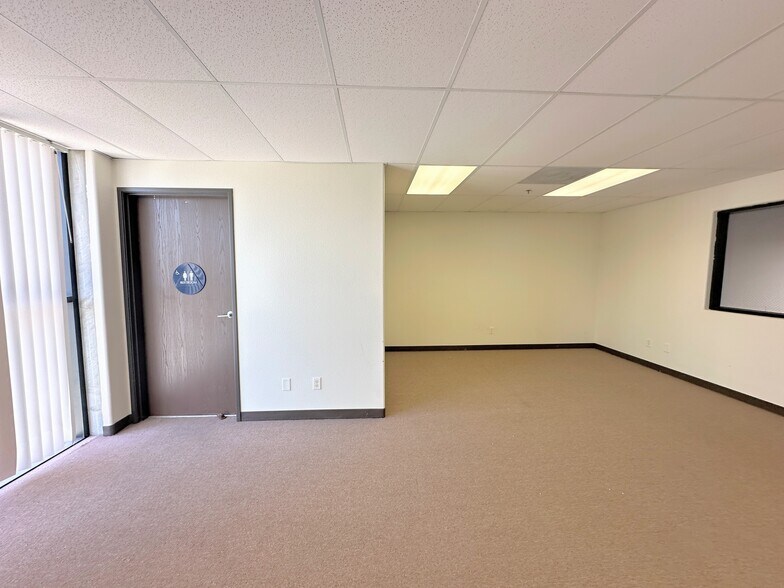 More Photos Of 5021 Tyler Ave, Temple City Manufacturing For Lease