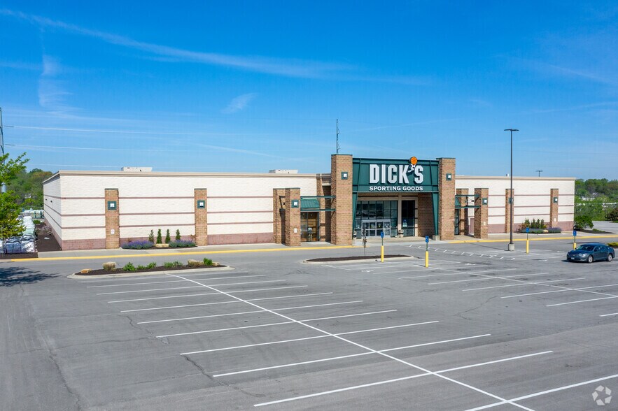 More Photos Of 5710-5840 Antioch Rd, Merriam Unknown For Lease