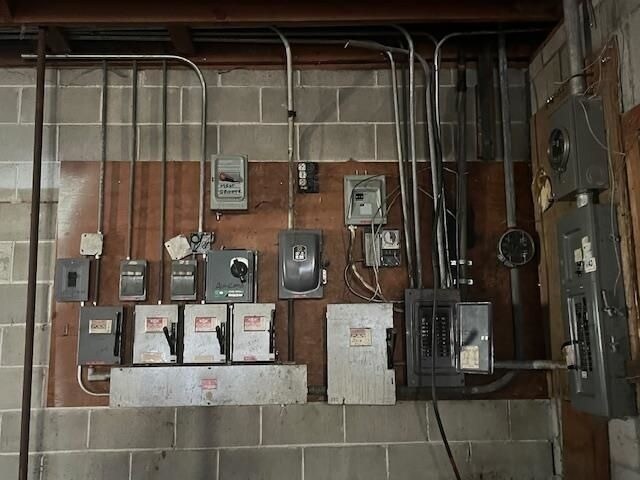 More Photos Of 46604 First Ave, Chilliwack Convenience Store For Sale