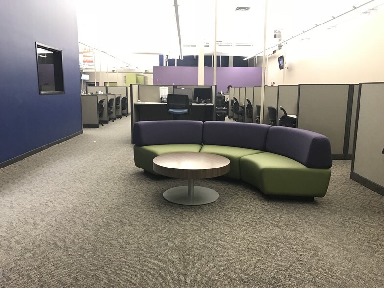 More Photos Of 4700 Tama St SE, Cedar Rapids Freestanding For Lease