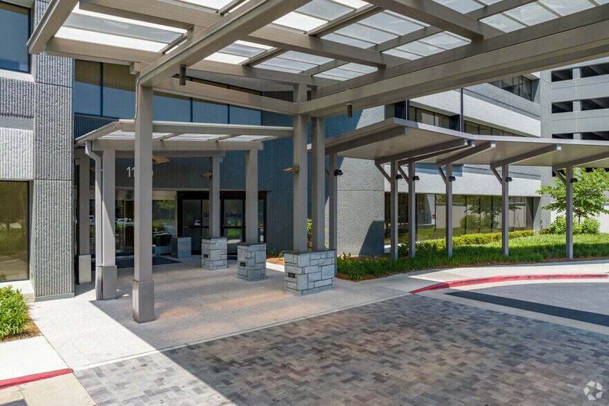 More Photos Of 1150 Lake Hearn Dr NE, Atlanta Unknown For Lease