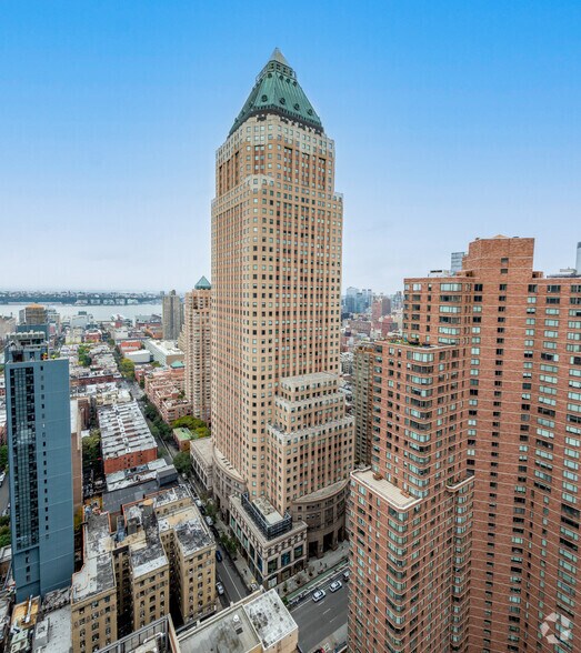 More Photos Of 825 Eighth Ave, New York Office For Lease