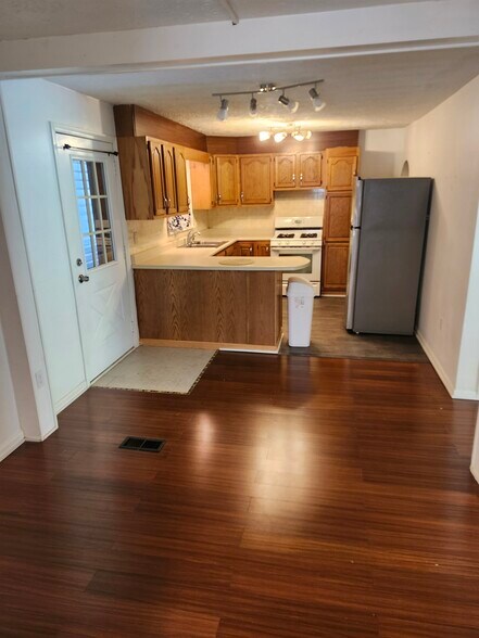 More Photos Of 147 Georgetown Rd, Beaver Falls Apartments For Sale