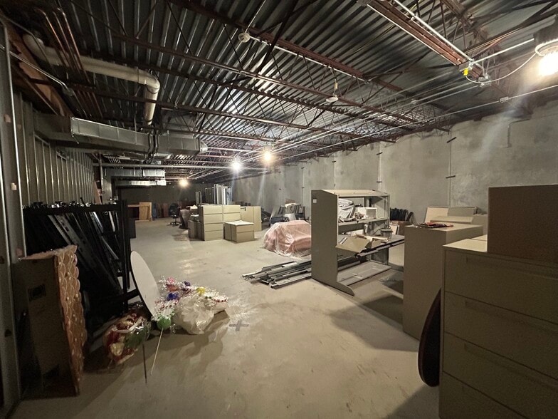 More Photos Of 316 E Monroe St, South Bend Flex For Sale