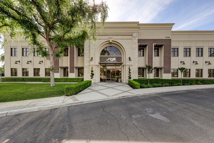Primary Photo Of 11109 River Run Blvd, Bakersfield Office For Lease