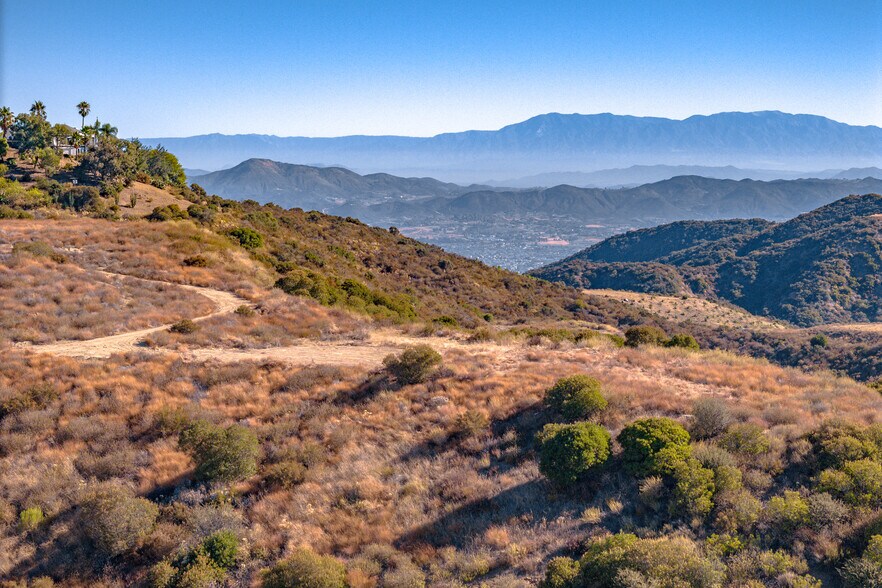 More Photos Of 35977 Avenida La Cresta, Murrieta Land For Sale