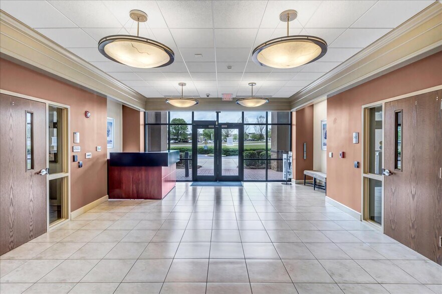 More Photos Of 4885 Riverside Dr, Macon-Bibb Office For Sale