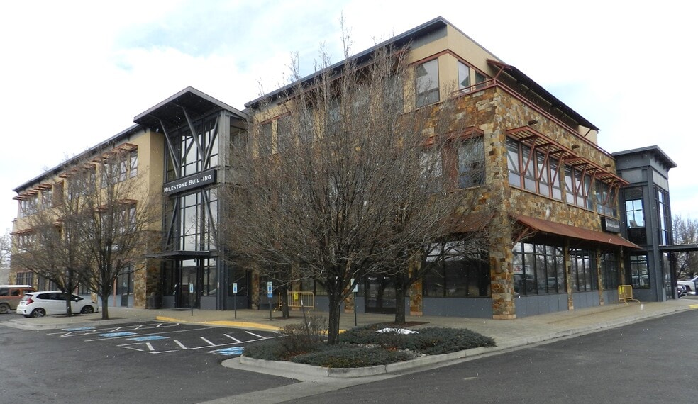 More Photos Of 1404 Hawk Pky, Montrose Medical For Lease