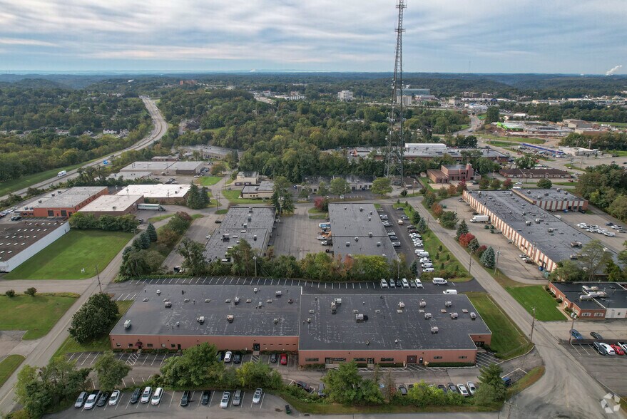 More Photos Of 510-550 Seco Rd, Monroeville Flex For Lease