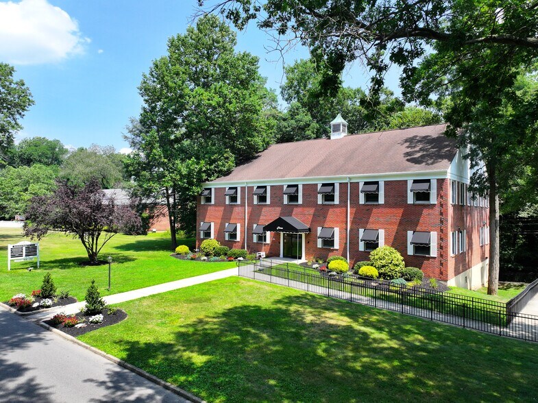 Primary Photo Of 3 3rd St, Bordentown Office For Lease