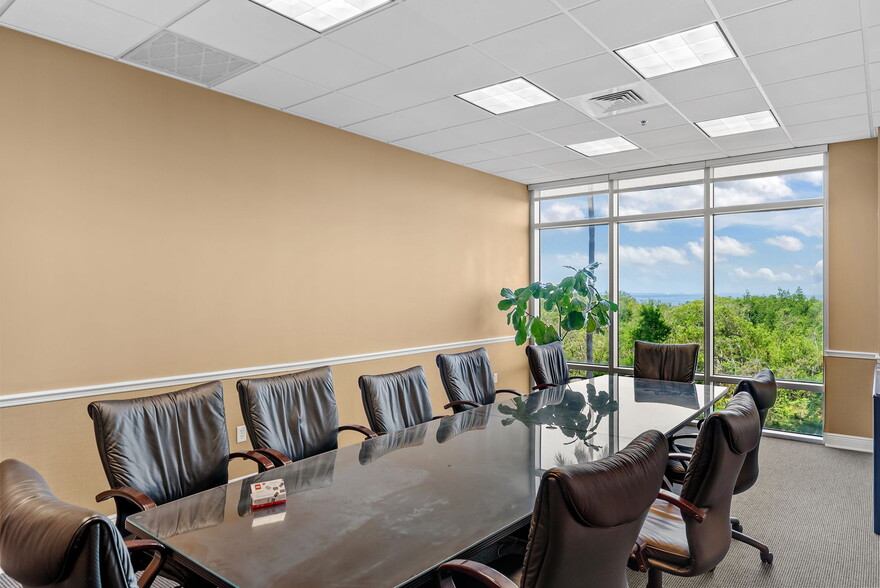 More Photos Of 5550 W Executive Dr, Tampa Office Residential For Sale