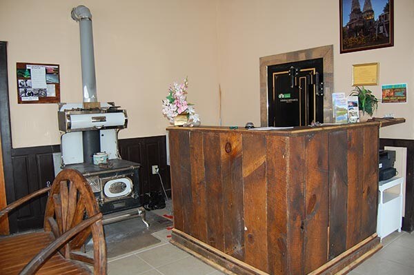 More Photos Of 402 Main St, Antonito Hotel For Lease