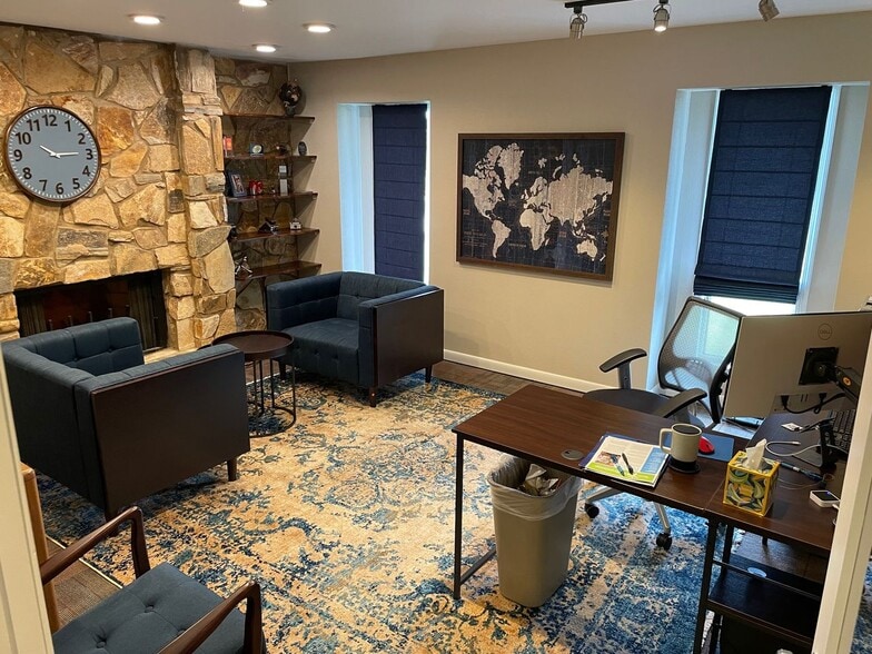 More Photos Of 7925 Burch Park Dr, Evansville Office For Sale