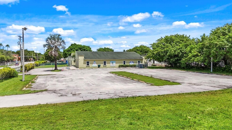 More Photos Of 735 NE 12th Ave, Homestead Land For Sale